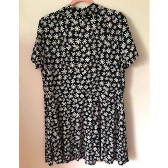 H&M x TO ALL THE BOYS Shirtdress - Picture 8 of 9